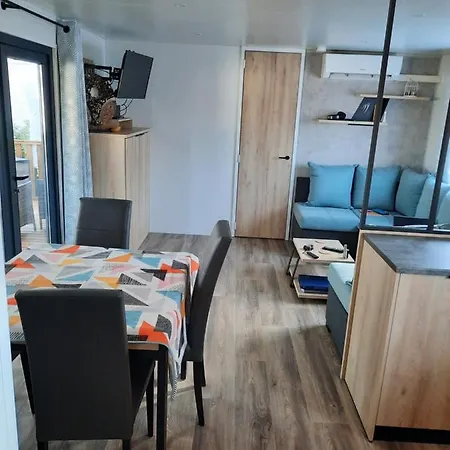Jpp Marie Ange Proprietaire Campsite Saint-Julien-en-Born